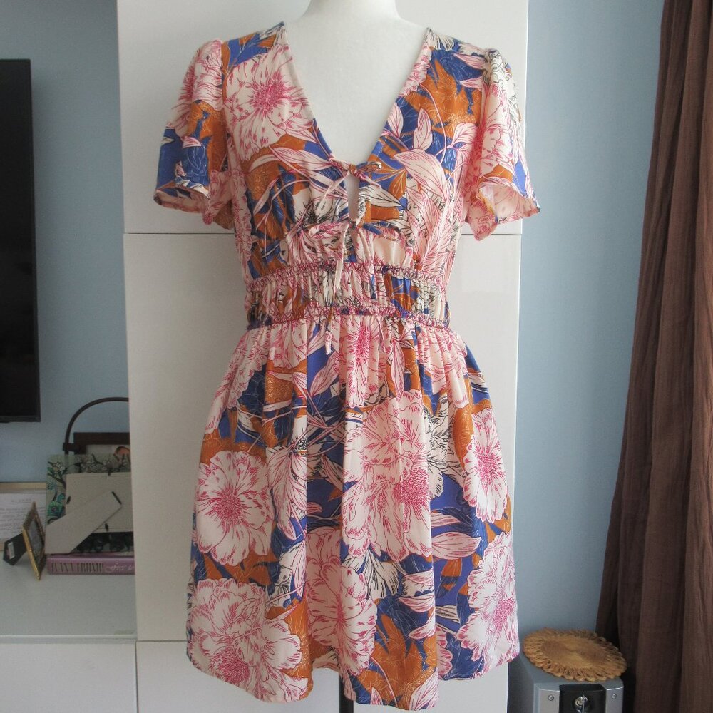 Band Of The Free Floral Summer Dress Sz Small V-Neck Cottage Coquette Multicolor